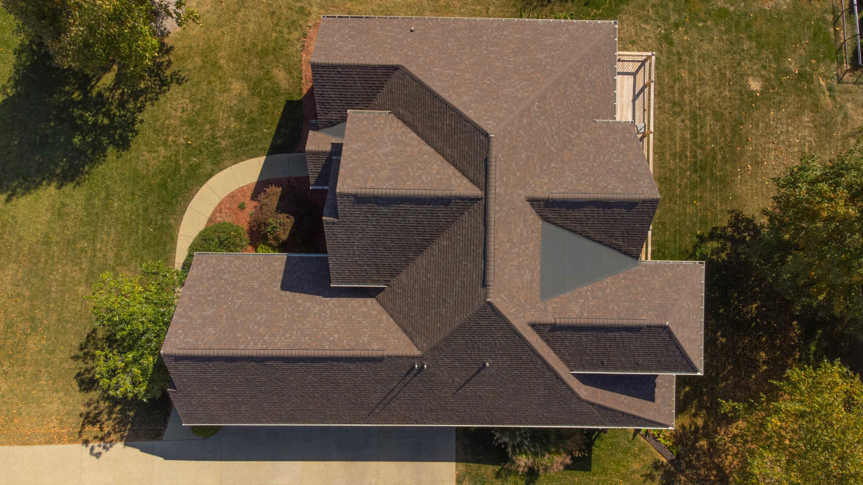 Aerial view of full roof installation completed by Roof it Right